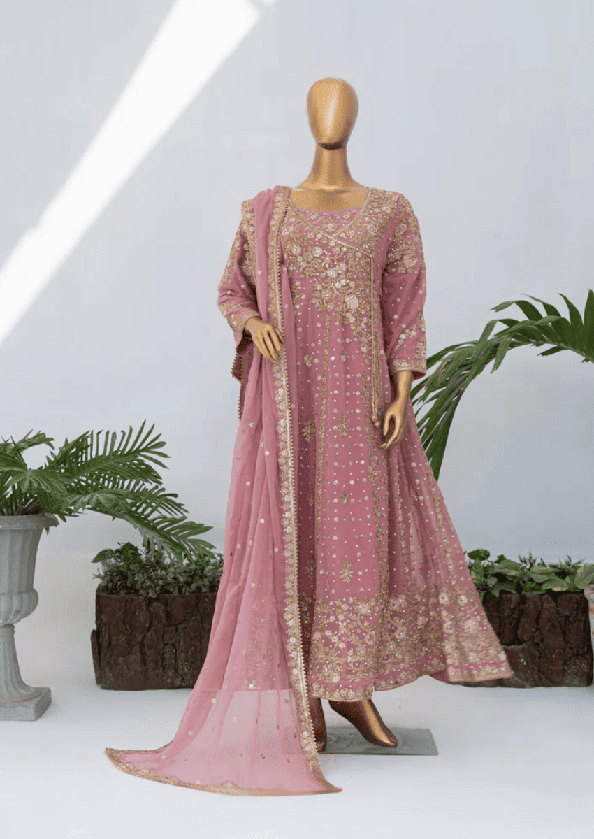 Mahira T pink
